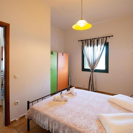 Peroulakis Traditional House Afrata Экстерьер фото